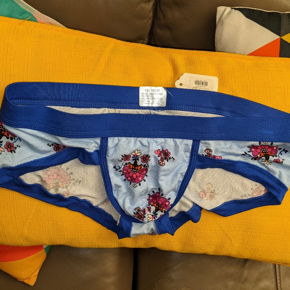 Cute pouch underwear! Size L